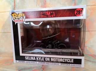 Funko Pop! Peliculas / The Batman - Selina Kyle on Motorcycle